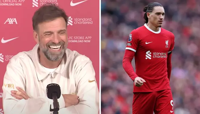 Klopp đang cười và tiền đạo Nunez