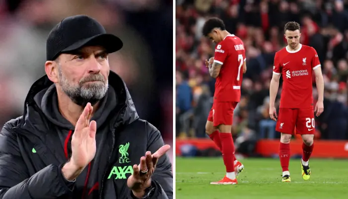 Klopp và 2 cầu thủ Liverpool đang cúi mặt