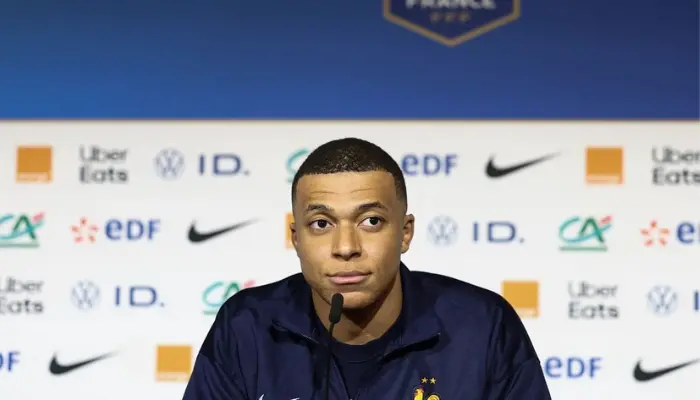 Mbappe vẫn chưa ra quyết định về tương lai của mình.