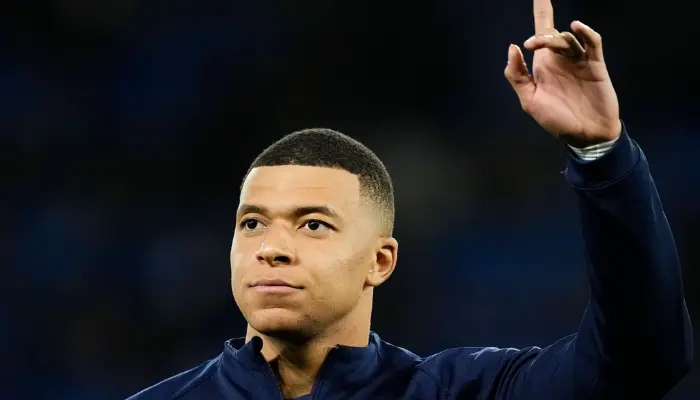 Hàng loạt nguồn tin uy tín xác nhận Mbappe sẽ chính thức rời PSG vào mùa hè năm nay.