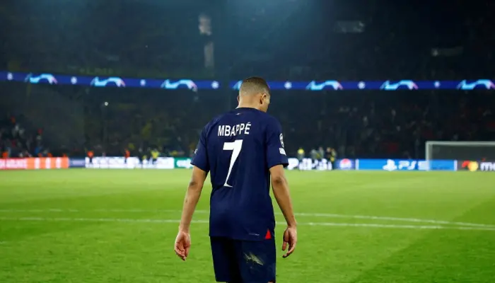 Kylian Mbappe tuyên bố rời PSG