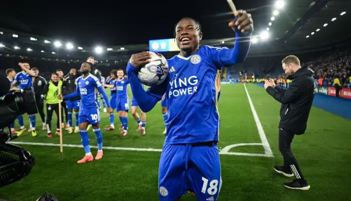 Leicester City thăng hạng