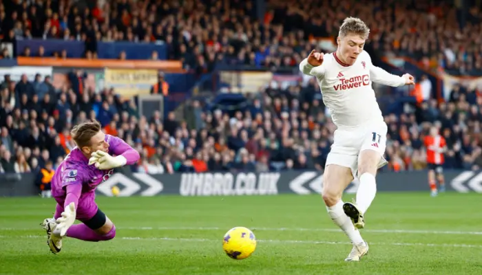 Luton Town 1-2 Manchester United