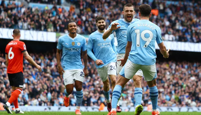 Man City đã trở lại ngôi đầu Ngoại hạng Anh sau chiến thắng trước Luton.