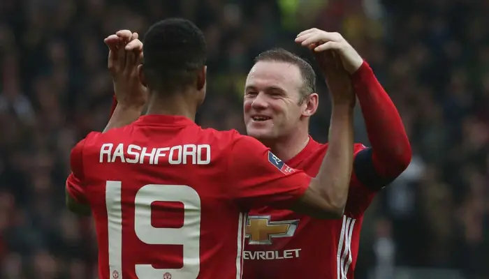 Rashford sát cánh cùng Rooney trong giai đoạn đầu thi đấu ở đội 1 Man Utd.