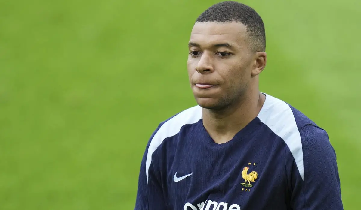 Mbappe không góp mặt ở buổi tập gần nhất của ĐT Pháp.