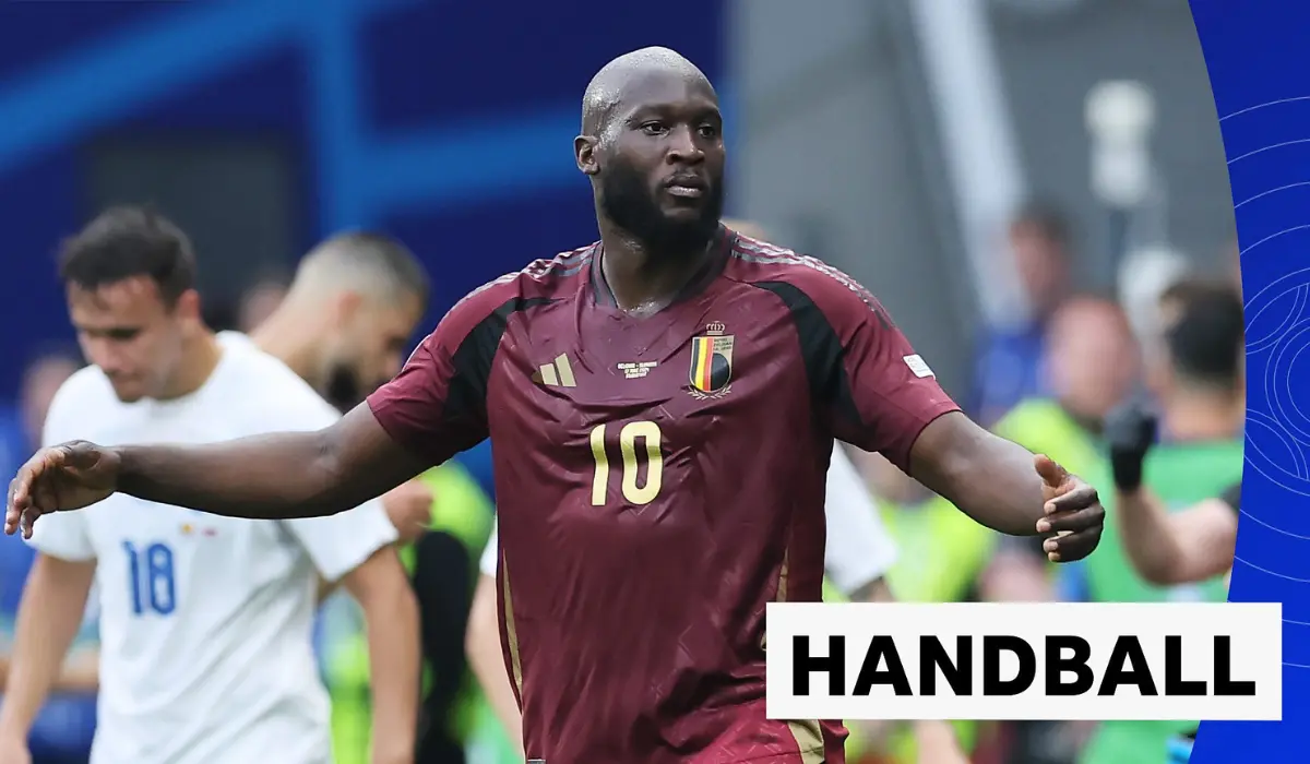 Lukaku 2 lần bị từ VAR từ chối bàn thắng.