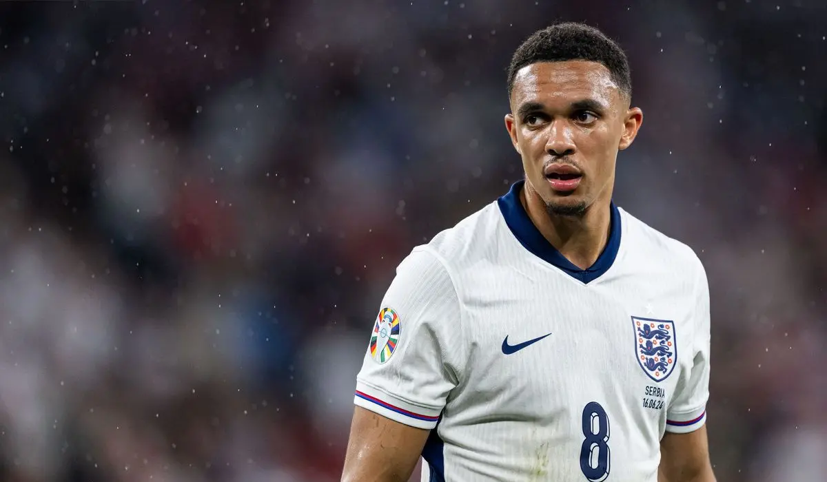 Trent Alexander-Arnold nhận nhiều chỉ trích sau trận thắng của Anh trước Serbia.