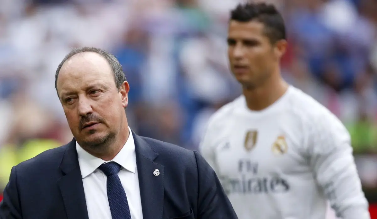 Benitez phải sớm rời Real Madrid vì dám đề cao mình hơn Ronaldo.