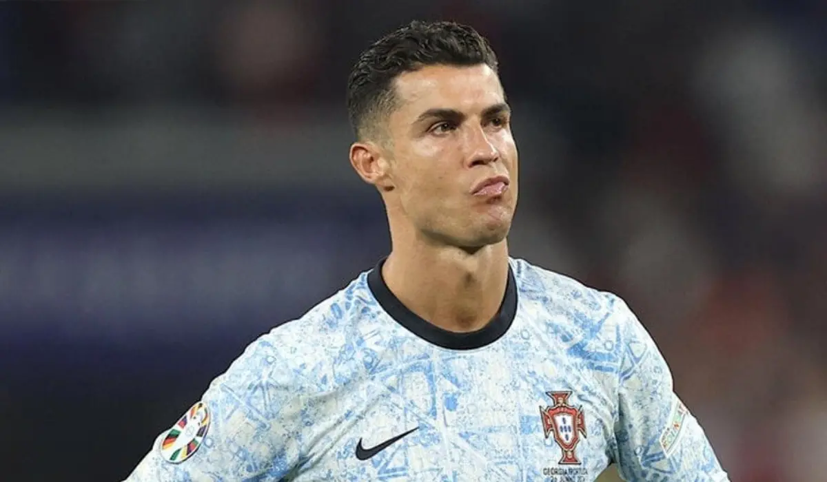 Người hâm mộ 'nhảy xuống vực' vì Cristiano Ronaldo