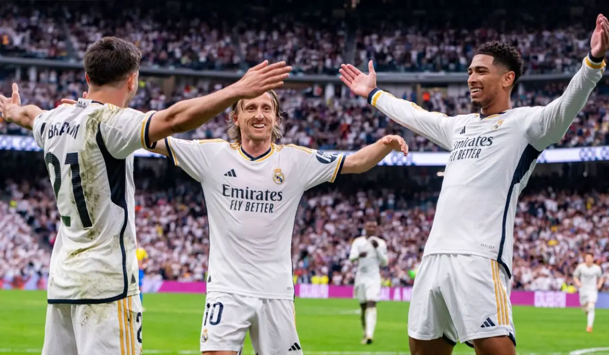 Real Madrid bất ngờ hoãn ăn mừng dù đã vô địch La Liga