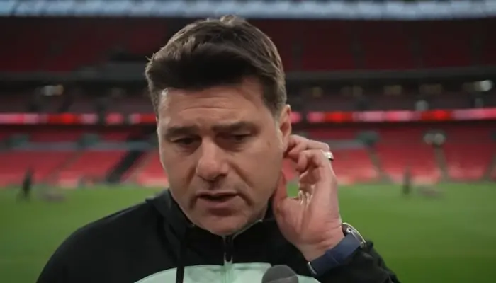 Pochettino tin rằng Chelsea nên được hưởng một quả phạt đền.