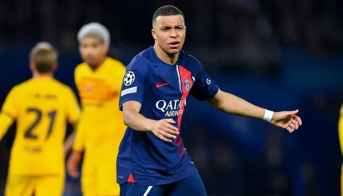 Mbappe nổi giận