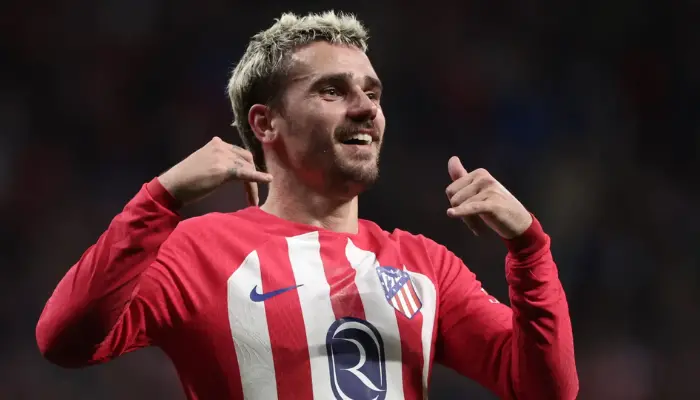 Antoine Griezmann ăn mừng