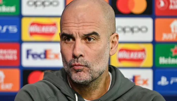 Pep Guardiola tỏ ra không hài lòng với lịch thi đấu dày đặc của Man City.