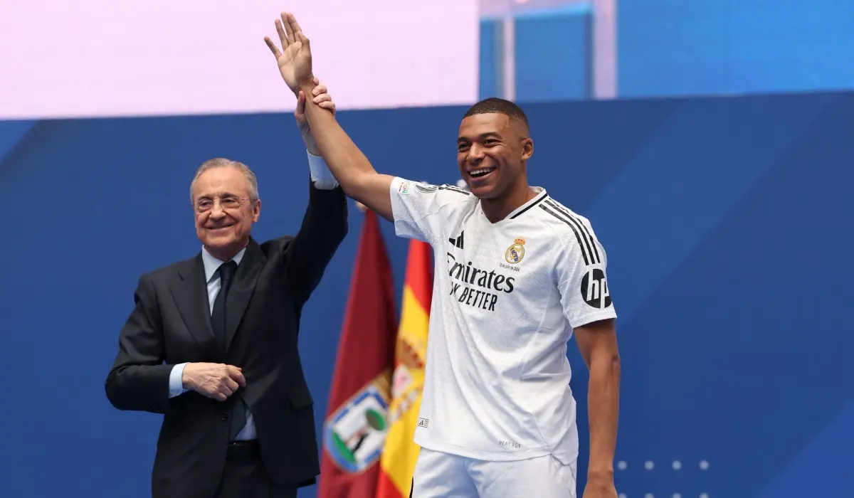 'Chào mừng về nhà' - Perez chính thức chào đón Mbappe đến Real Madrid