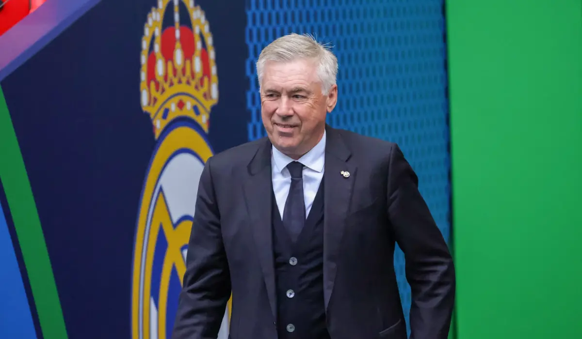 NÓNG! Ancelotti bất ngờ để lộ thời gian rời Real Madrid