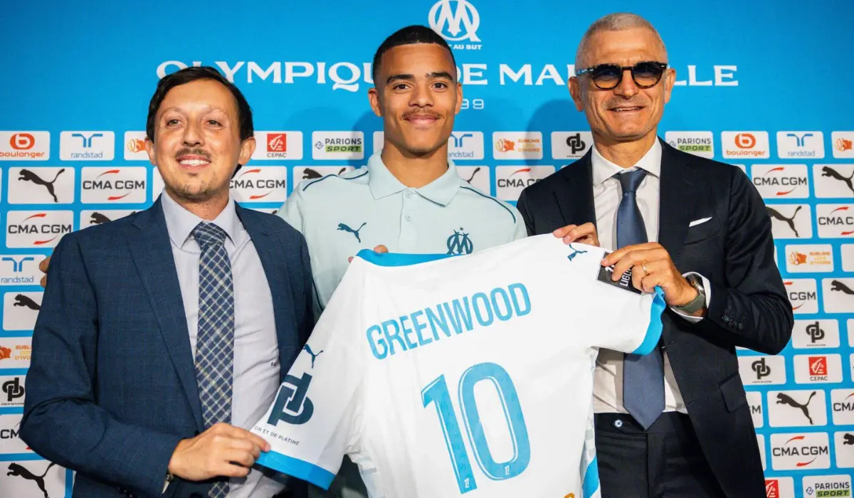 Greenwood gia nhập Marseille với mức giá 27,6 triệu euro.