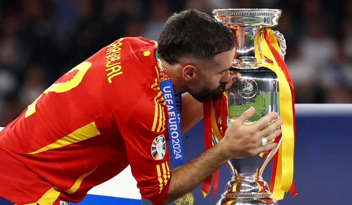 Carvajal đã kết thúc mùa giải 2023/24 theo cách hoàn hảo nhất.