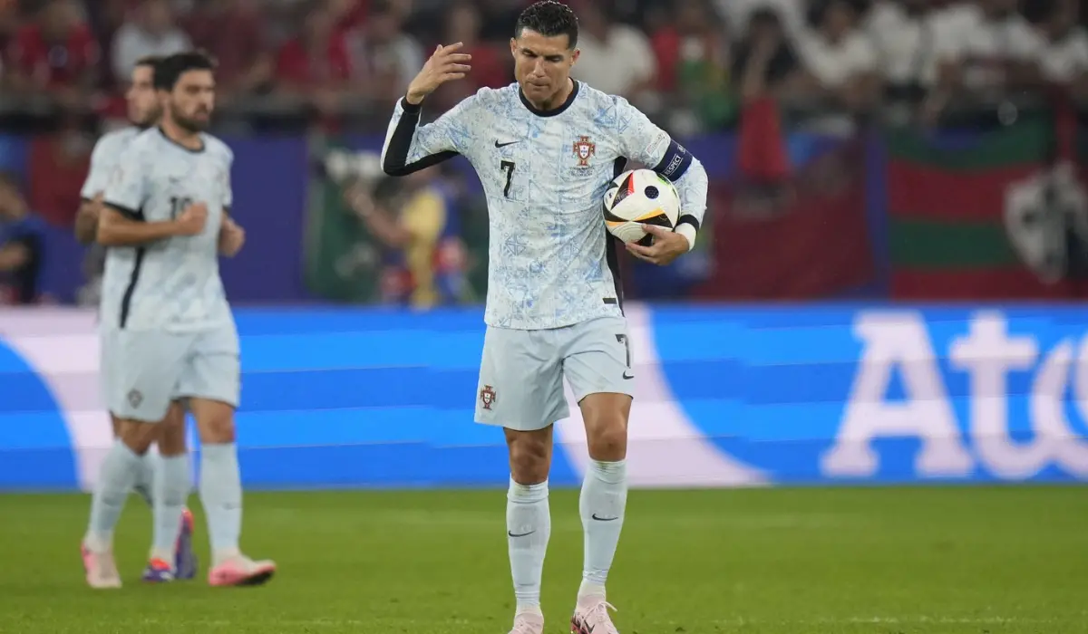 Ronaldo nổi giận