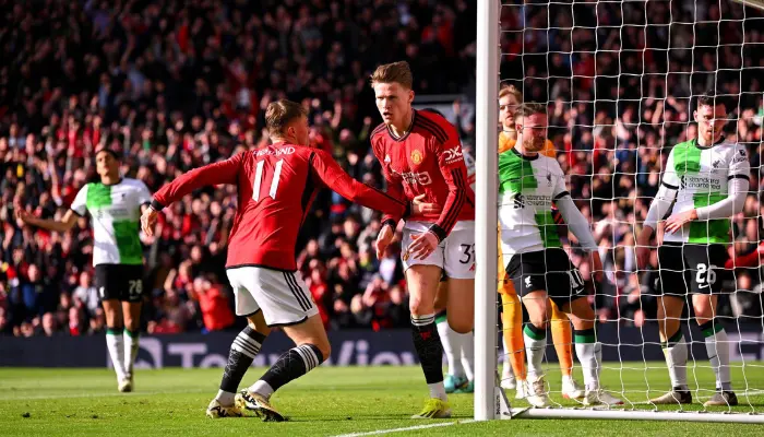 McTominay giúp Man Utd mở tỷ số ngay ở phút thứ 10.