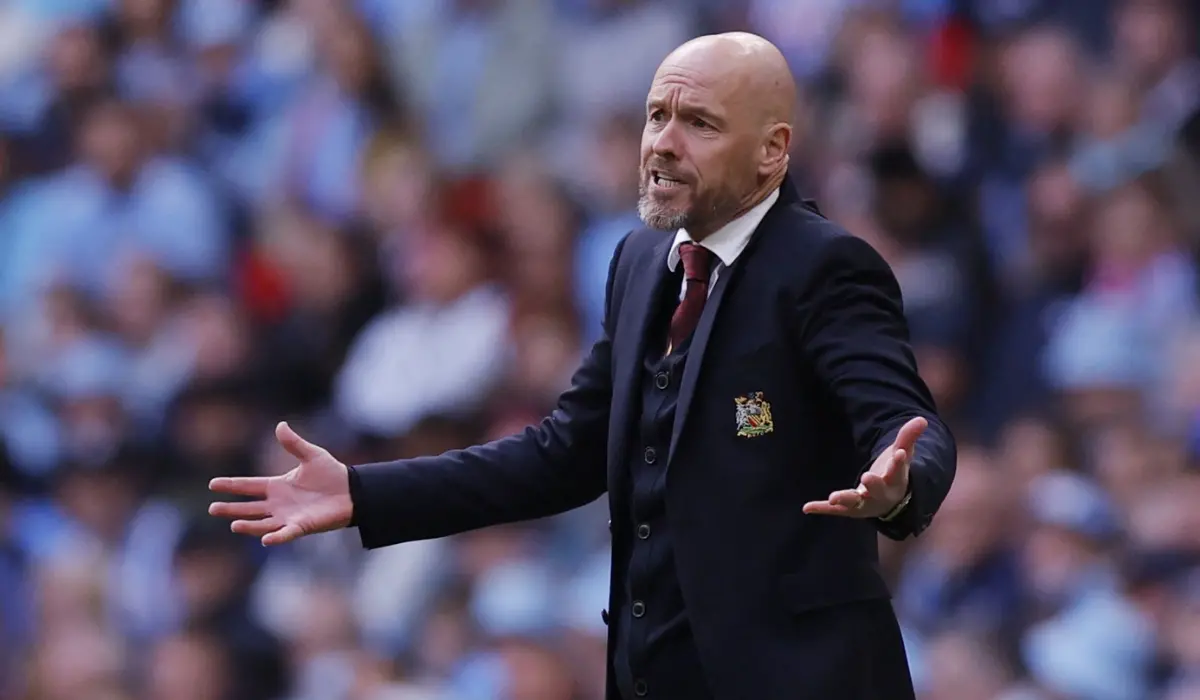 Ten Hag đáp trả đanh thép những CĐV Man Utd muốn ông bị sa thải