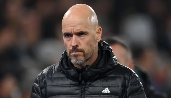 Ten Hag nghiêm trọng