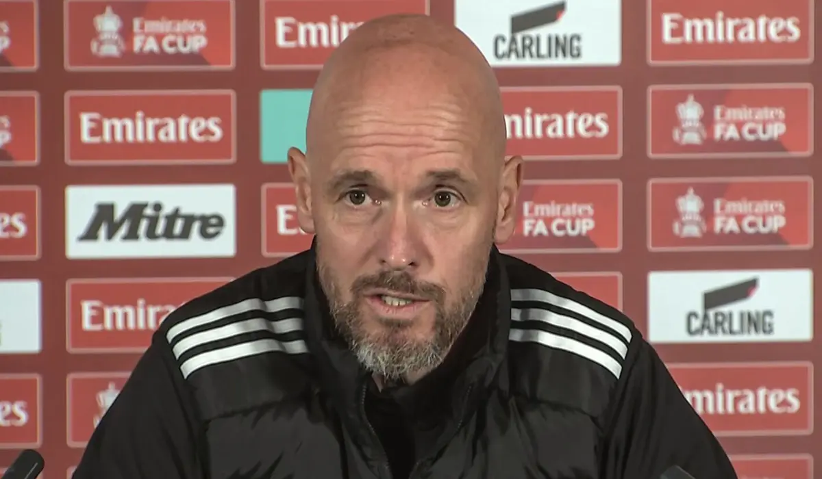 Ten Hag 'đau thấu xương' tiết lộ về tình trạng của trò cưng trước chung kết FA