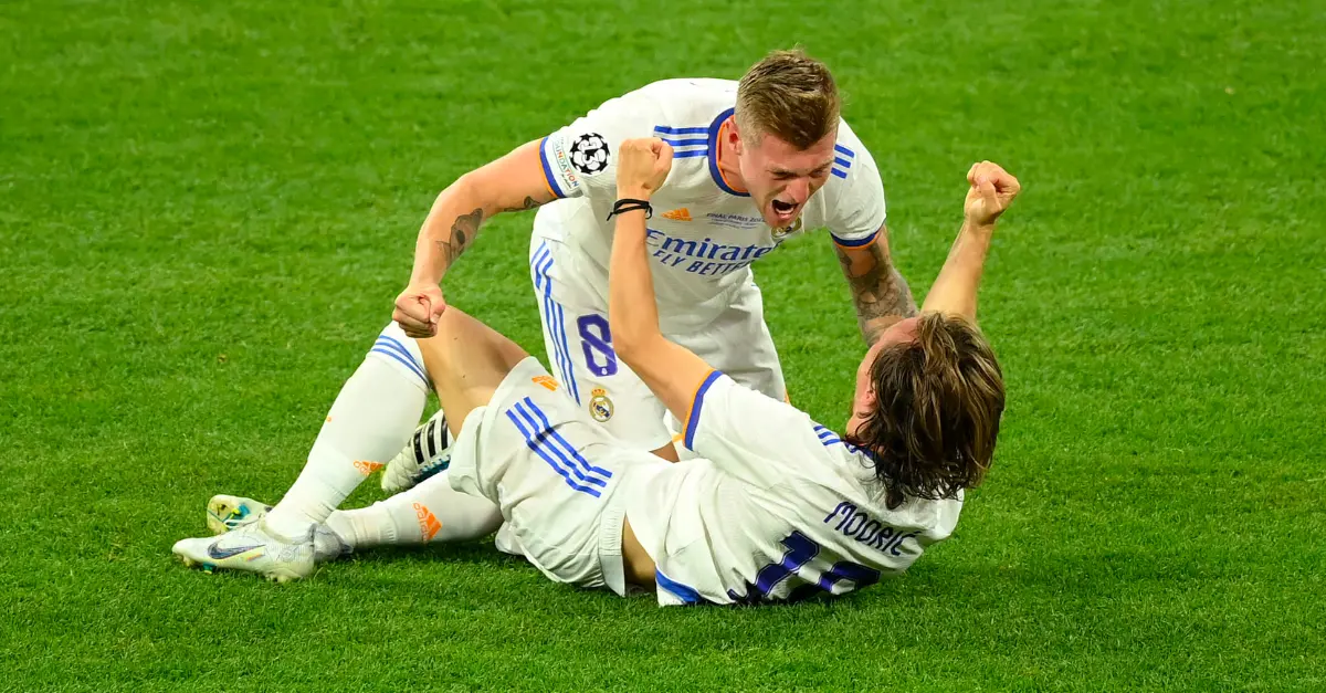 Sao Man United khen ngợi Toni Kroos và Luka Modric là bộ đôi tiền vệ vĩ đại nhất