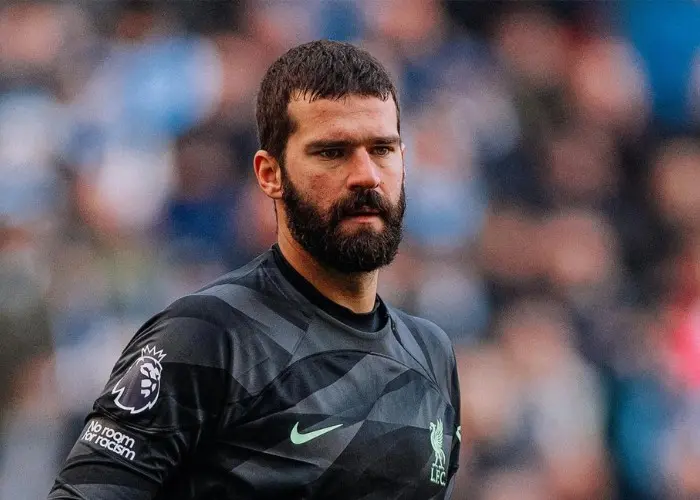 Sự nghiệp thủ môn Alisson Becker