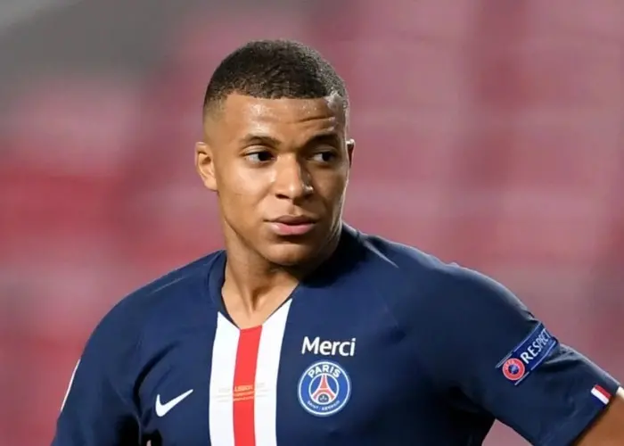 Phong cách chơi bóng của Kylian Mbappe