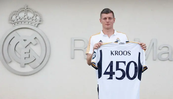 Toni Kroos đạt mốc 450 trận đấu cho Real Madrid.