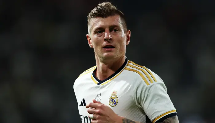 Theo Fabrizio Romano, Kroos đã đồng ý gia hạn với Real Madrid thêm 1 năm.