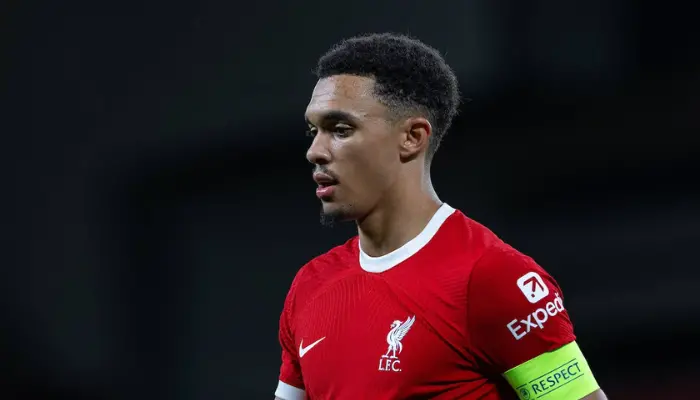 Trent Alexander-Arnold gần kết thúc hợp đồng với Liverpool.