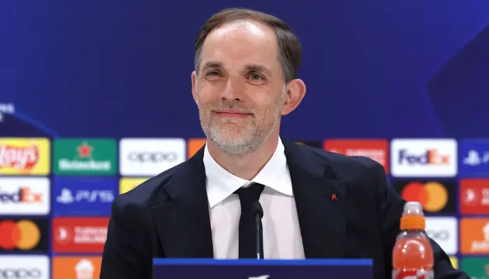 Thomas Tuchel họp báo