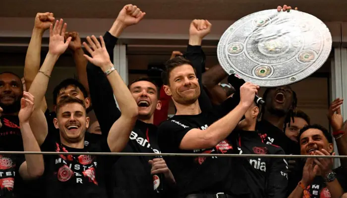 Xabi Alonso chính thức giúp Leverkusen đến chức vô địch Bundesliga đầu tiên trong lịch sử CLB.